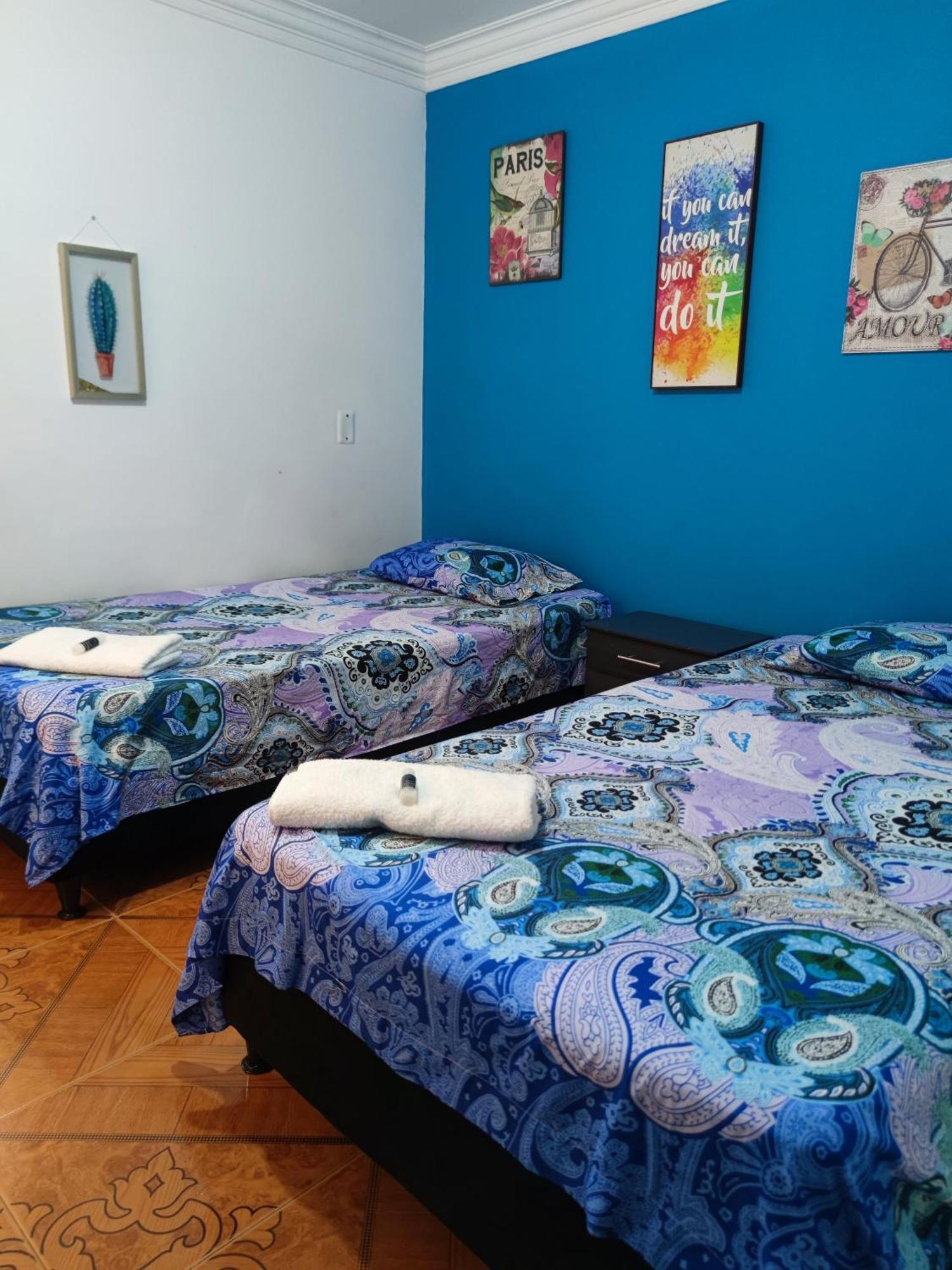 Hospedaje Casa Aurora 칼리 외부 사진
